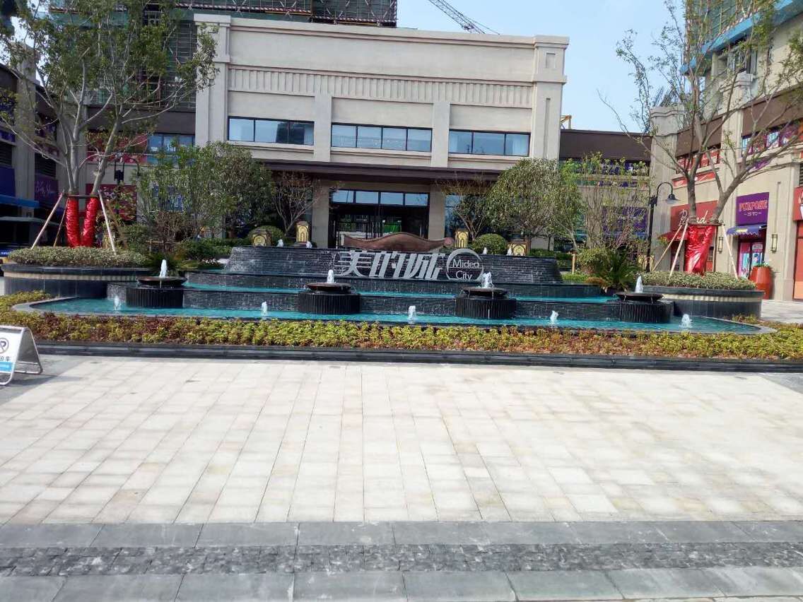 鎮江美的城泳池紫外線消毒器工程安裝完成