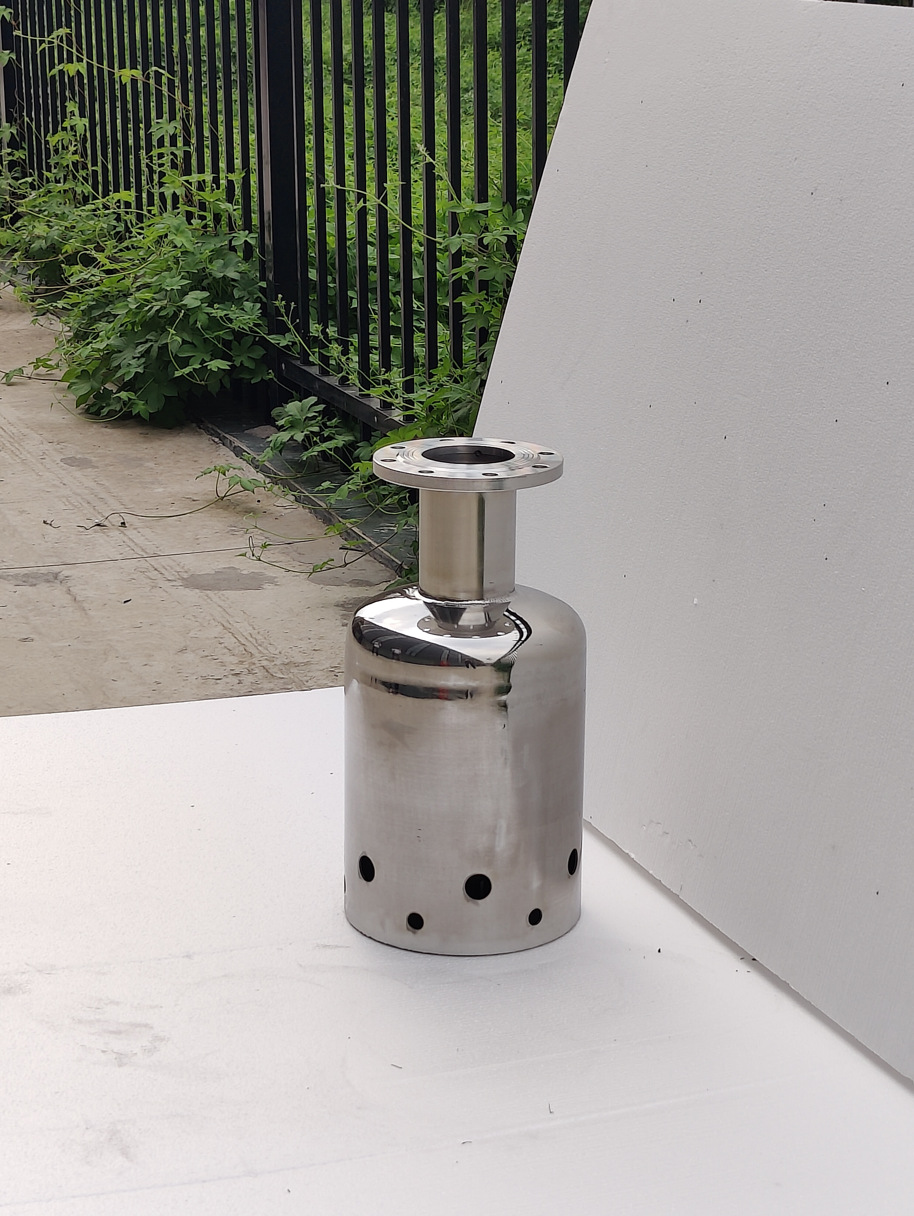 消能桶水箱進水口緩壓器